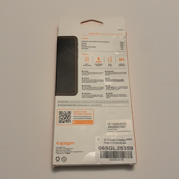 SPIGEN GLAS.tR EZ Fit Screen Protector - Picture 2 of 3